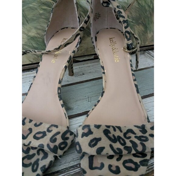 Heels Kelly & Katie size 8 Women's Cheetah Print - Picture 2 of 4